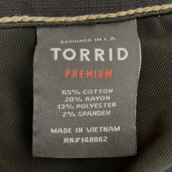 Torrid Jeans Womens 16T TALL Bombshell Skinny Blue New - Picture 6 of 8